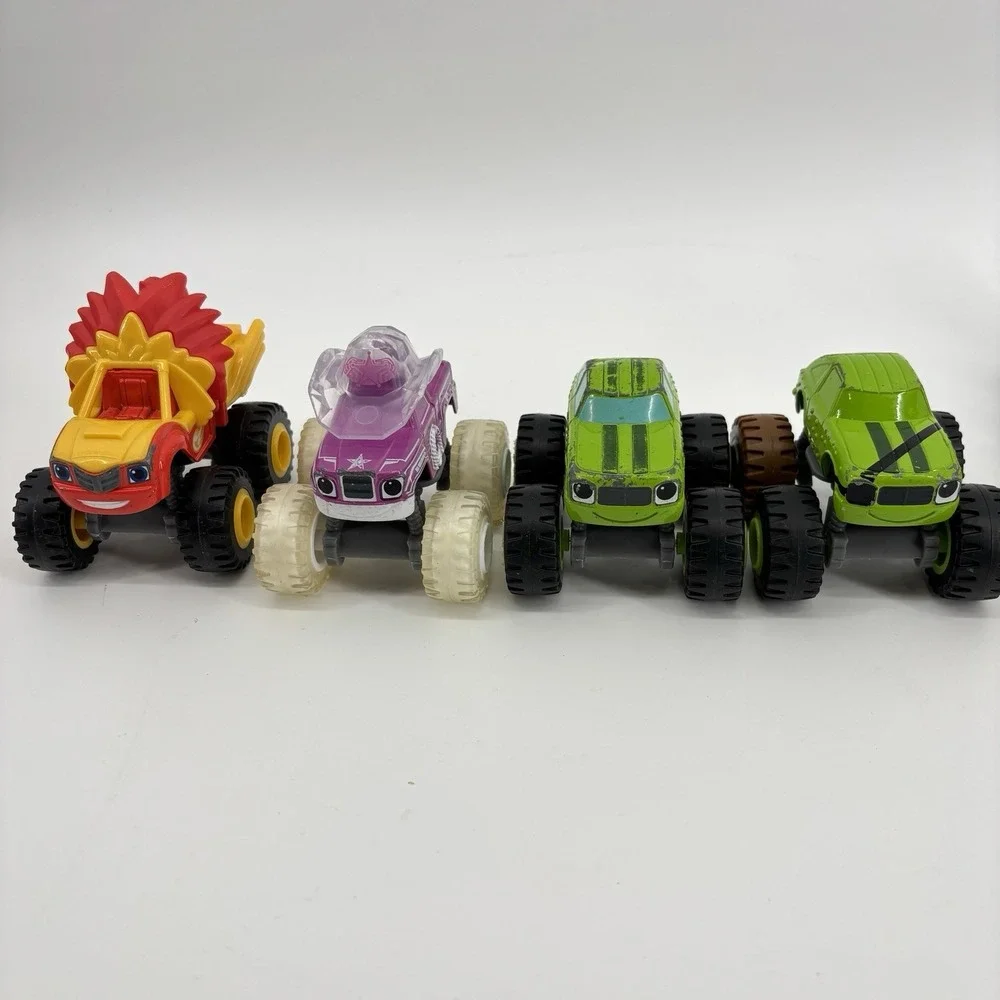 Blaze and the Monster Machines Trucks Cars Diecast LOT Of 10 NICKELODEON 2014‎